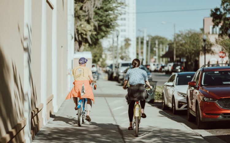  Bicicletas pedal: ¿En esta situación puede circular por el carril central?