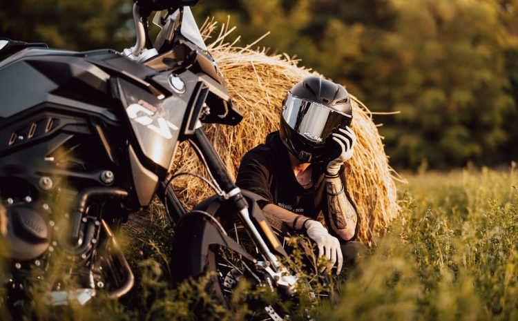  Cascos de moto: seguridad y estilo para todos los motoristas