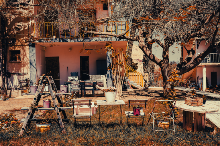 Decorar una terraza sin dinero: 10 ideas creativas y económicas