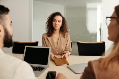  Entrevistas por competencias: guía para seleccionar talento eficaz