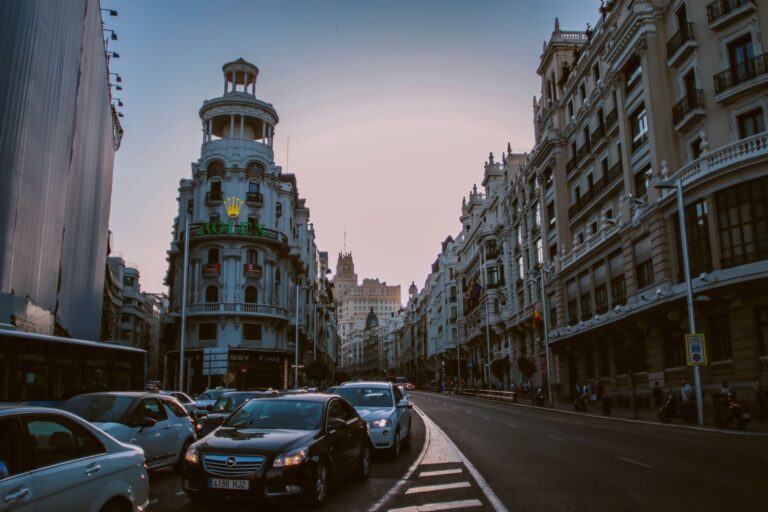 Importar coche de Estados Unidos a España: Guía Completa