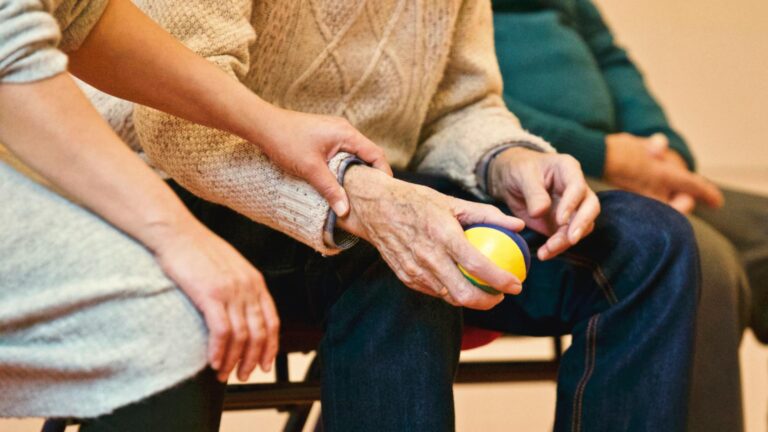 iva residencias ancianos reformas y seguros en el hogar