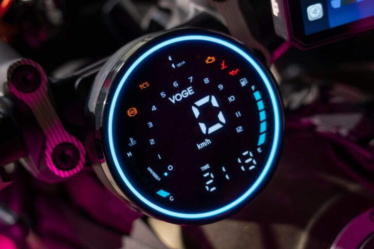 Motorcycle ABS System: Mejora la Seguridad en la Conducción