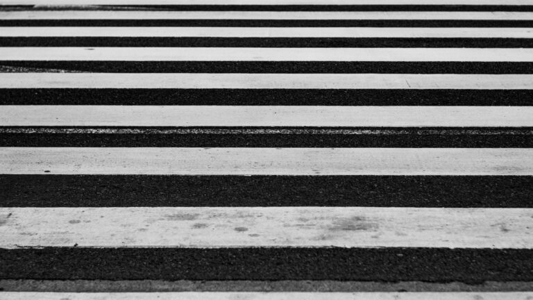 Paso de cebra inteligente: seguridad y tecnología urbana avanzada