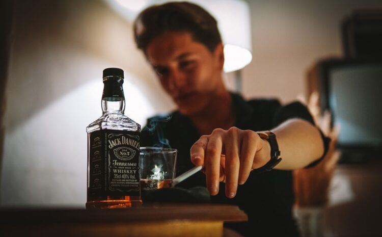  ¿Que es peor el alcohol o el tabaco? Impacto en la salud