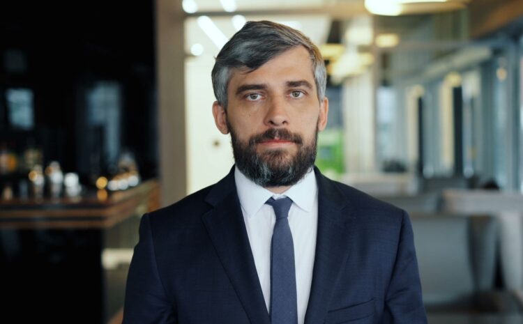  Que hace un director comercial: claves para el éxito empresarial