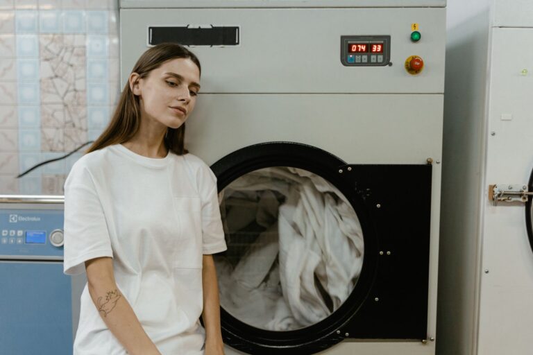 Quitar manchas de tinta seca en ropa de color: guía práctica