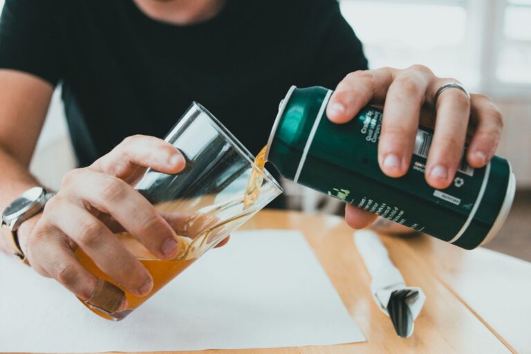 Se puede dejar el alcohol sin ayuda: beneficios inmediatos y más