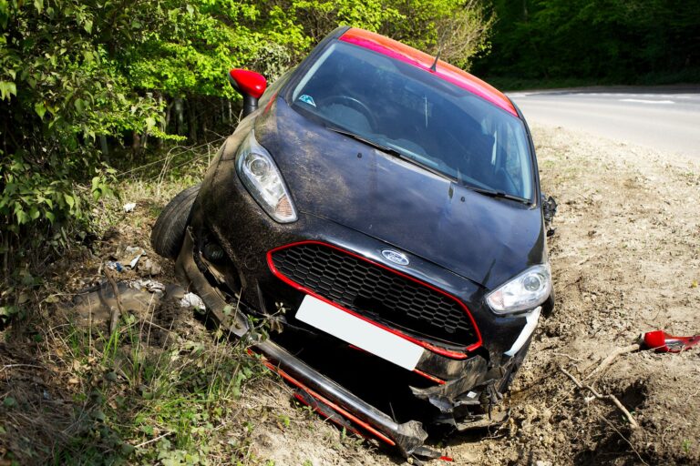 Suspensión de coche: Tipos, importancia y seguros adecuados