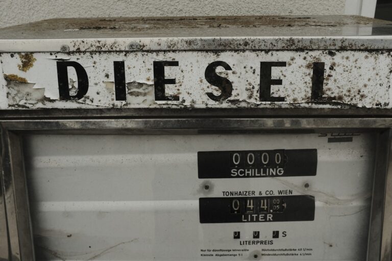 SUV que menos consumen diésel y gasolina: guía 2026